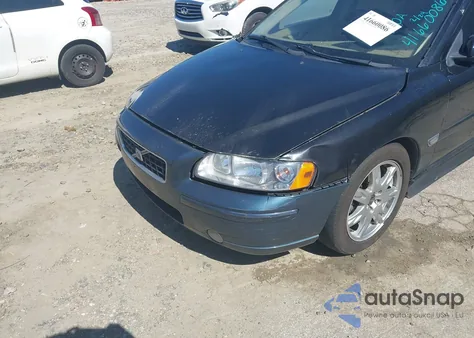 2005 Volvo S60 2.5T z USA, uszkodzony, nr VIN YV1RS592352480429
